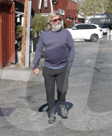 PREMIUM EXCLUSIVE Kurt Russell Runs Errands In Brentwood After Romantic Aspen Trip With Goldie Hawn