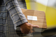 FEATURE - Selbstheizende Lunchbox wärmt Ihr Essen unterwegs