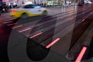 NEWS - Shenyang: Intelligenter Zebrastreifen wechselt mit der Farbe der Ampel