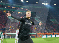 SPORT - Bundesliga: Dortmund-Neuling Erling Haaland trifft dreimal gegen Augsburg