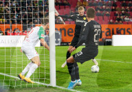 SPORT - Bundesliga: Dortmund-Neuling Erling Haaland trifft dreimal gegen Augsburg