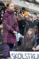 NEWS - Lausanne: Greta Thunberg demonstriert mit der Schweizer Klima-Jugend