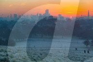 FEATURE -  Gorgeous: Sonnenaufgang in London
