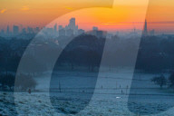 FEATURE -  Gorgeous: Sonnenaufgang in London