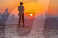 FEATURE -  Gorgeous: Sonnenaufgang in London