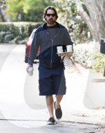 PREMIUM EXCLUSIVE Christian Bale Is Put On Breakfast Duty At Le Pain Quotidien