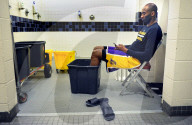 Lakers Kobe Bryant retires