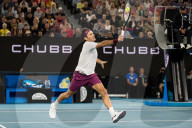 NEWS - Tennis: Roger Federer gewinnt gegen Marton Fucsovics in Melbourne