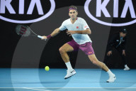 NEWS - Tennis: Roger Federer gewinnt gegen Marton Fucsovics in Melbourne