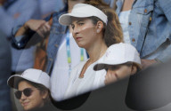 PEOPLE - Töchter von Roger Federer mit Mutter Mirka am Viertelfinalspiel