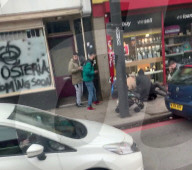 NEWS - Terrorattacke in London: Polizisten in Zivil am Tatort in der Stratham High Road