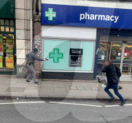 NEWS - Terrorattacke in London: Polizisten in Zivil am Tatort in der Stratham High Road