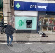 NEWS - Terrorattacke in London: Polizisten in Zivil am Tatort in der Stratham High Road