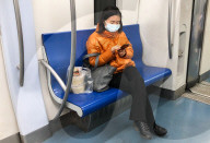 NEWS - Coronavirus: Alltag in Pekings U-Bahn