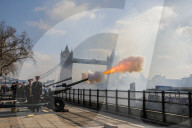 ROYALS - London: Salutschüsse zu Ehren des 68. Jahrestags der Thronbesteigung von Queen Elizabeth