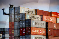 NEWS -  Industrie im Rotterdamer Hafen