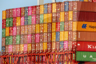 NEWS -  Industrie im Rotterdamer Hafen