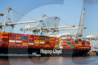 NEWS -  Industrie im Rotterdamer Hafen