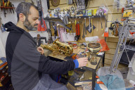Kilburn is a down-to-earth multicultural district centred on busy Kilburn High Road, which is lined with mainstream stores, traditional pubs, and chain burger bars. Chinese, African, and Caribbean eateries serve the local community.
