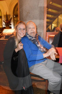 PEOPLE - Joseph Vilsmaier gestorben: Janina Vilsmaier mit Vater Joseph bei der After Hours 2020 in München, Januar 2020