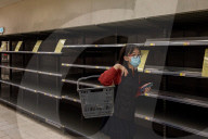 NEWS - Coronavirus: Leere Supermarktregale in Hongkong