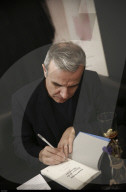 PORTRAIT - Schriftsteller Phillipe Besson