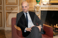 PORTRAIT - Französicher Bildungsminister Jean-Michel Blanquer in seinem Büro