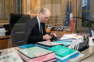 PORTRAIT - Französicher Bildungsminister Jean-Michel Blanquer in seinem Büro