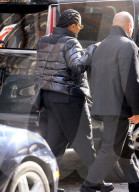 EXKLUSIV - Janet Jackson bummelt bei Balenciaga in New York