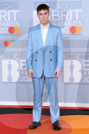 PEOPLE - Brit Awards: Promis auf dem Roten Teppich