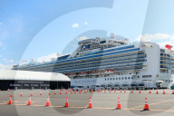 NEWS - Nach zweiwöchiger Quarantäne: Passagiere verlassen "Diamond Princess"