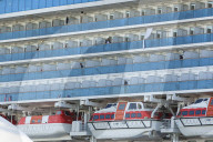 NEWS - Nach zweiwöchiger Quarantäne: Passagiere verlassen "Diamond Princess"