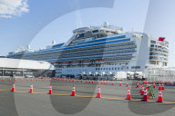 NEWS - Nach zweiwÃ¶chiger QuarantÃ¤ne: Passagiere verlassen "Diamond Princess"