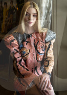 Anya Taylor-Joy ; Emma