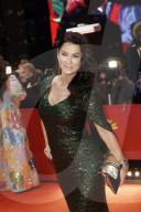 PEOPLE - Promis bei der Eröffnungsgala der 70. Berlinale in Berlin