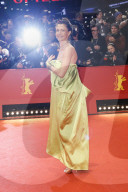 PEOPLE - Promis bei der Eröffnungsgala der 70. Berlinale in Berlin
