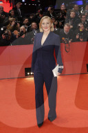 PEOPLE - Promis bei der Eröffnungsgala der 70. Berlinale in Berlin