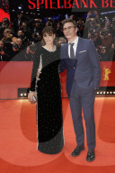 PEOPLE - Promis bei der Eröffnungsgala der 70. Berlinale in Berlin