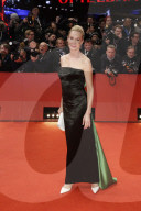 PEOPLE - Promis bei der Eröffnungsgala der 70. Berlinale in Berlin