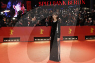 PEOPLE - Promis bei der Eröffnungsgala der 70. Berlinale in Berlin