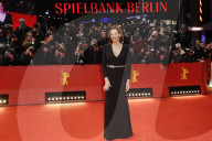 PEOPLE - Promis bei der Eröffnungsgala der 70. Berlinale in Berlin