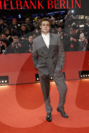 PEOPLE - Promis bei der Eröffnungsgala der 70. Berlinale in Berlin