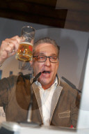 NEWS - Aschermittwochtreffen mit Heinz-Christian Strache in Wien