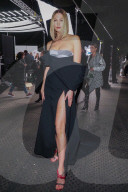PEOPLE - Promis Backstage bei Fashion Show von Off-White in Paris