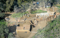 PEOPLE - Bauarbeiten an der Villa von George Clooney in Studio City