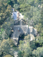 PEOPLE - Bauarbeiten an der Villa von George Clooney in Studio City