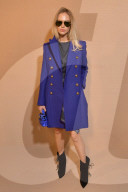 PEOPLE - Promis an der Balmain Fashion Show in Paris