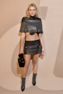 PEOPLE - Promis an der Balmain Fashion Show in Paris