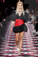 PEOPLE - Topmodels und Stars auf dem Catwalk für Miu Miu in Paris