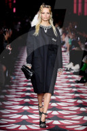 PEOPLE - Topmodels und Stars auf dem Catwalk für Miu Miu in Paris